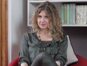 #CicloMujeresCreadoras Entrevista a la escritora Andrea Jeftanovic: “Me preocupa un mundo donde la ignorancia esté sobre el conocimiento”